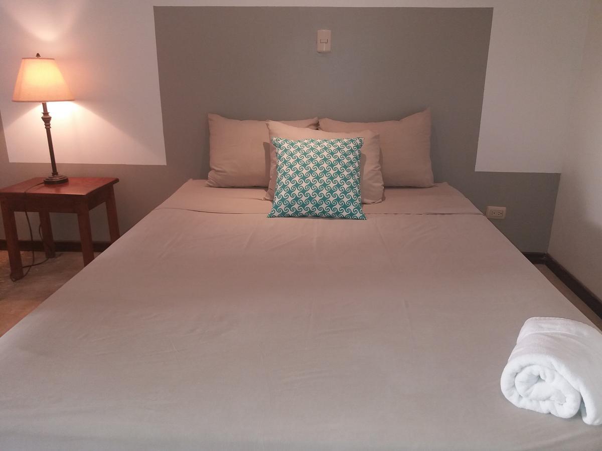 Hotel Casa Blanca 타마린도 외부 사진